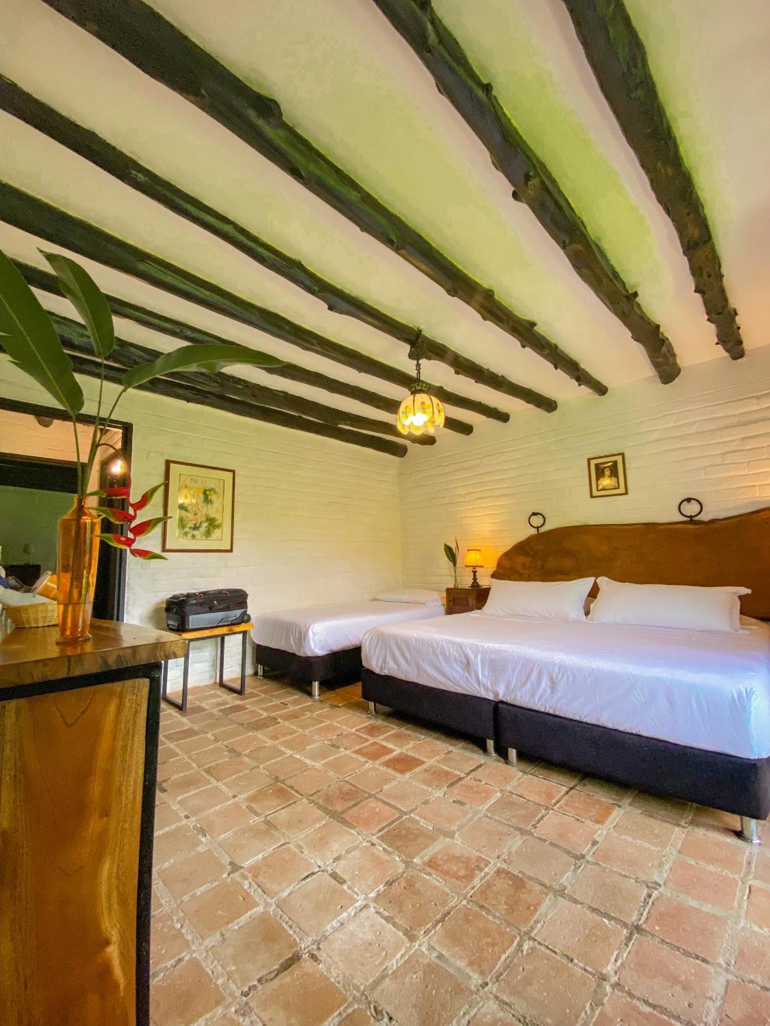 Eco Hotel Hacienda El Diamante Buga Phòng bức ảnh